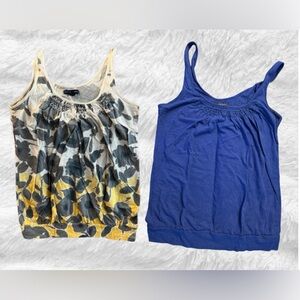 2 AMERICAN EAGLE OUTFITTERS Tank Tops, Blue and white/yellow/gray print, Medium